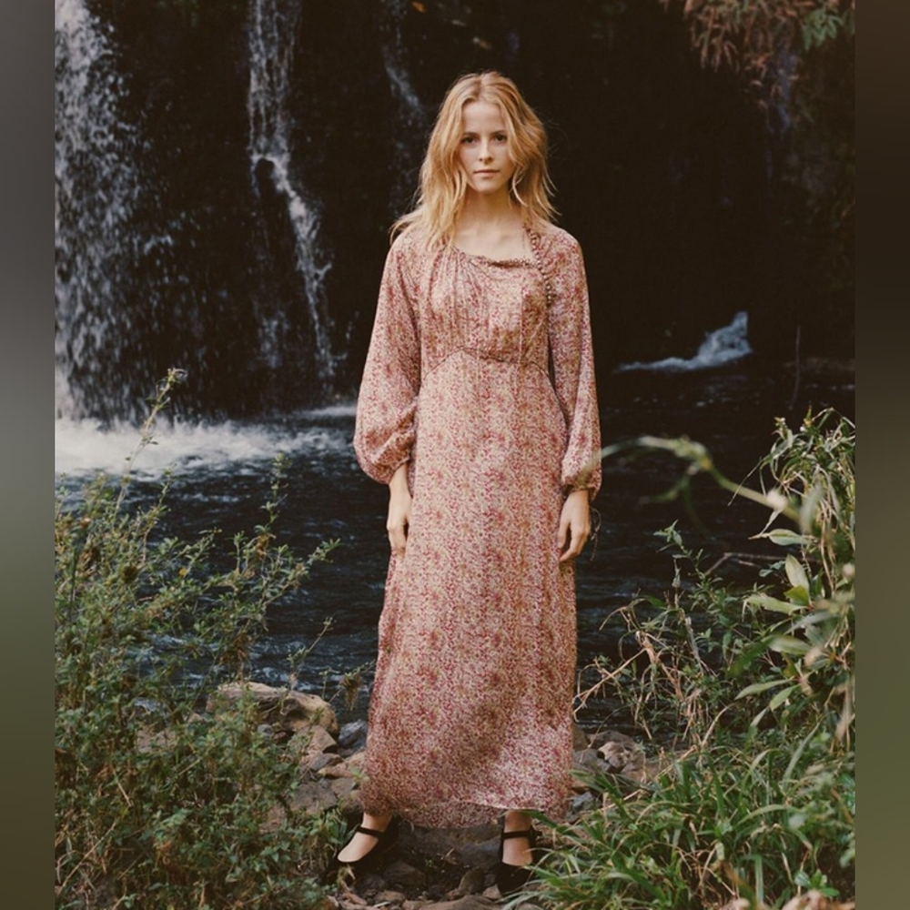 Like New Doen Rare Bellflower Silk Dress